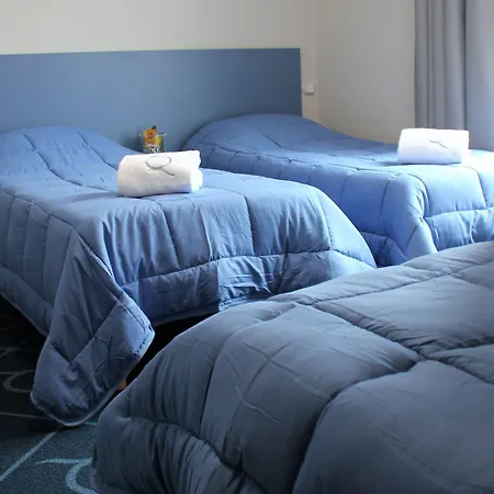 Le Petit Majestic Готель 2*