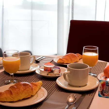 Le Petit Majestic 酒店 卢德