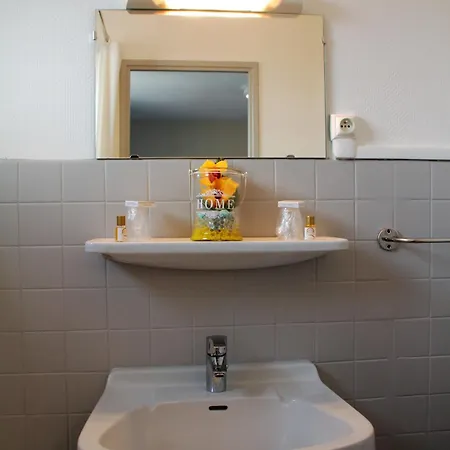 Le Petit Majestic 2*