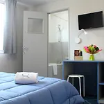 酒店 Le Petit Majestic 卢德