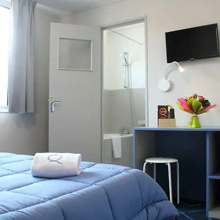 Le Petit Majestic Hotell